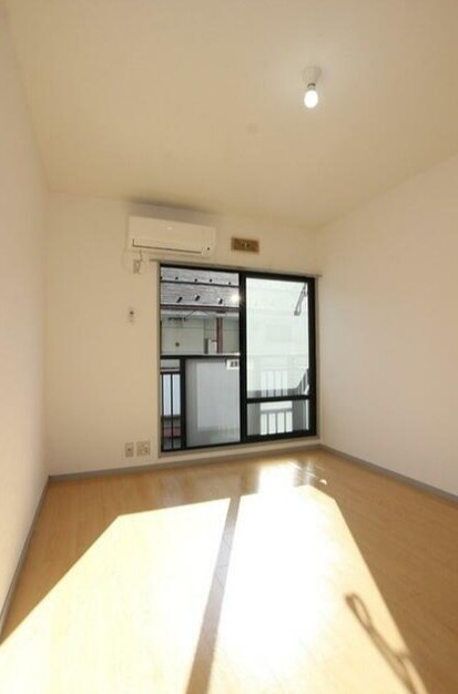 サンアベニューの居間・リビング