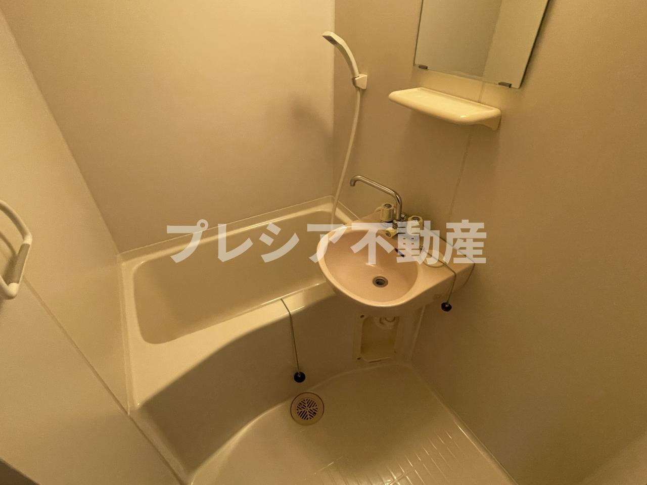 エスタシオン甲子園口の浴室
