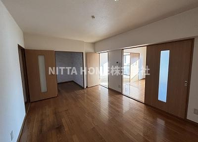 ユーミーISAの居間・リビング|リビングは11帖です♪