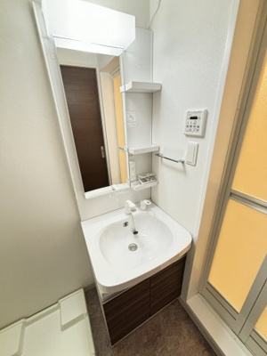 【洗面所】 | F asecia Sureau