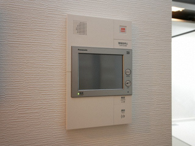 【セキュリティ】 | Residence Tresor Dieu | モニター付きインターホンです