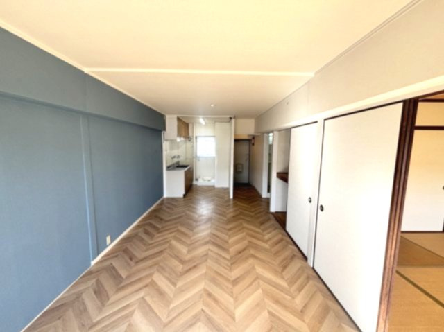 東部マンションＡ棟の居間・リビング