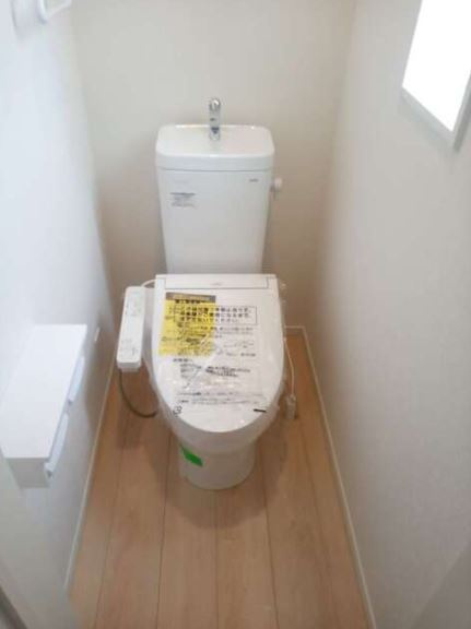 東大阪市大蓮南２丁目新築戸建のトイレ