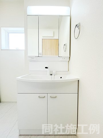 新築戸建・新築建売　いわき市若葉台1丁目【長期優良住宅】中央台北小・中央台北中の独立洗面台|同社施工例