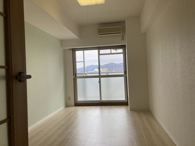 【洋室】 | プリオールＺＥＮ弐番館 | 広々とした洋室です（同物件別室の写真です）