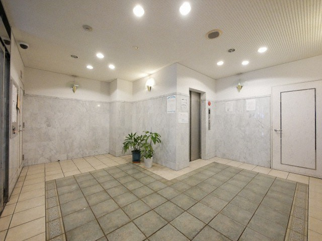 エイペックス内本町のロビー