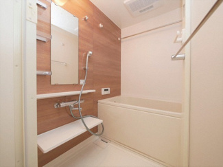 【浴室】 | Parvis Flora Tsurumi | ゆったり過ごせるお風呂です