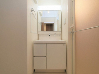 【洗面所】 | Parvis Flora Tsurumi | 洗面所です