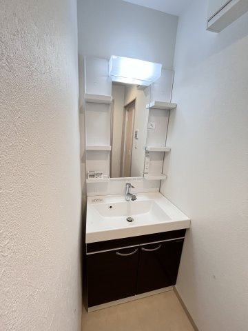 大阪市城東区蒲生１丁目の賃貸マンションの洗面所