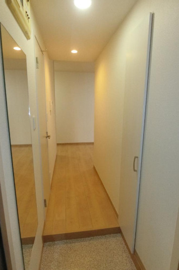 MANOIR DU SOLEILの玄関