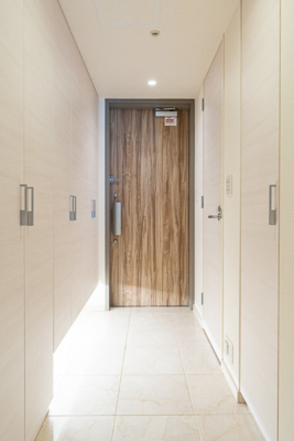 パークアクシス御成門の玄関|※写真は同タイプ住戸です。