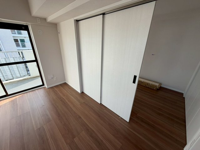 藤和シティコープ大森北棟の洋室|リビングと洋室は可動式の引き戸で使用用途が広がります！！