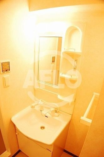 アビテ北御堂の独立洗面台|アビテ北御堂　洗面所