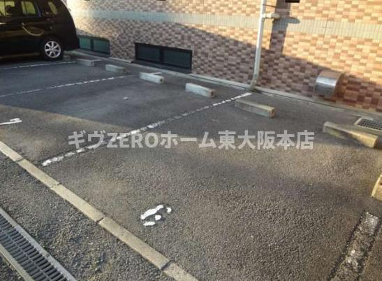 ピスケス花園の駐車場