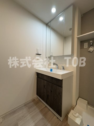 【独立洗面台】 | S-RESIDENCE高井戸EAST  | 3面鏡シャンプードレッサー