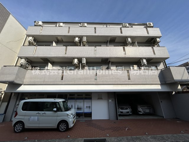 コスミックの外観