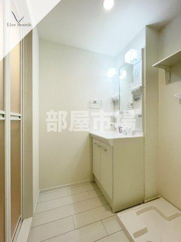 三ノ輪アパートメントの洗面所