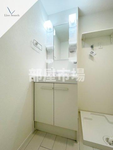 三ノ輪アパートメントの洗面所