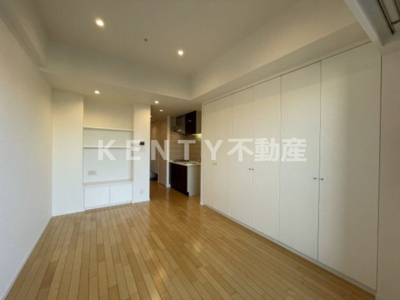 【居間・リビング】 | イプセ多摩川緑地 | ゆったり過ごせる居間です