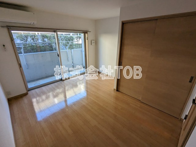 【居間・リビング】 | PRINCE久我山 | 洋室7.3帖※クリーニング中の写真※別号室同間取り参考写真