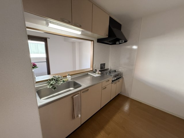 ソレーユ関西のキッチン