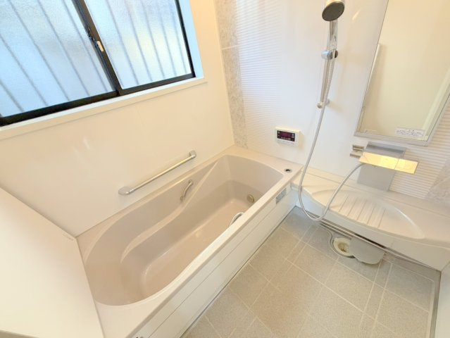 生駒市壱分町戸建ての浴室|きれいなお風呂です