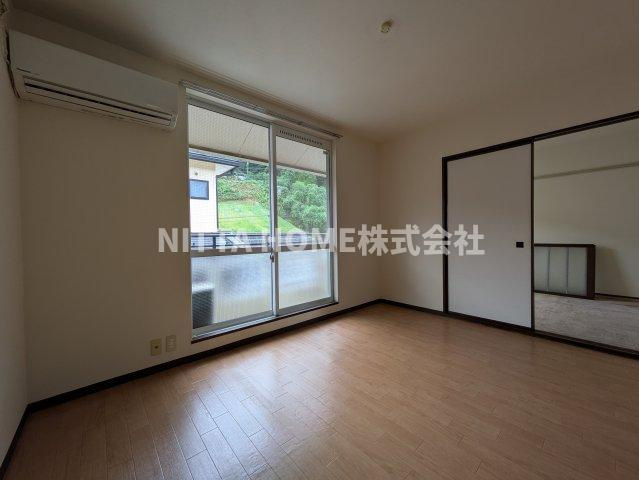 グラン・パレの居間・リビング|明るい光が差し込みます♪