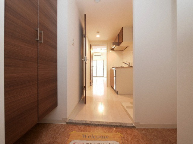 Luxe新大阪IIの玄関