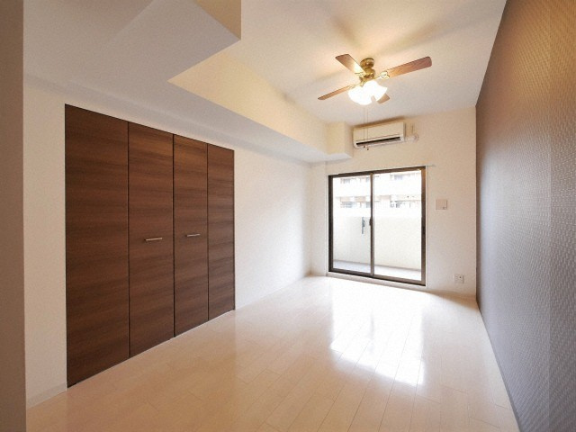 Luxe新大阪IIの居間・リビング