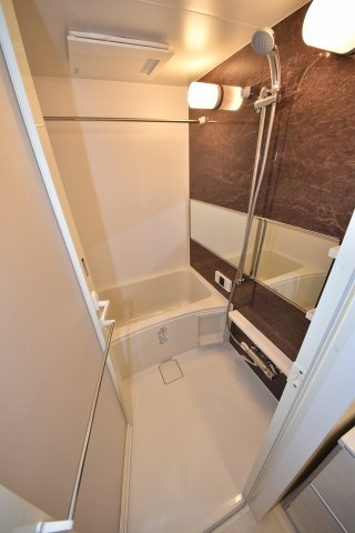 スプランディッド難波元町の浴室