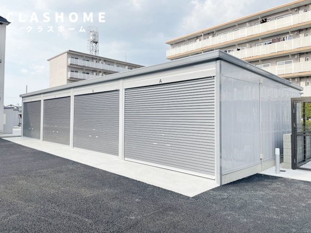 NC STYLE 知立 WESTの駐車場