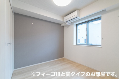 【寝室】 | サンローラY | 寝室です。