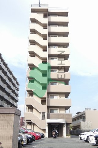 カマラード吉塚の外観