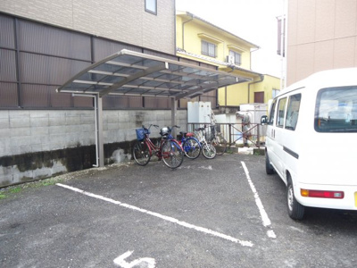 【その他共用部分】 | シティももやま | 屋根付き駐輪場