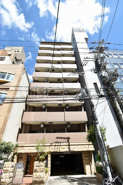 大阪市中央区博労町３丁目の賃貸マンションの外観