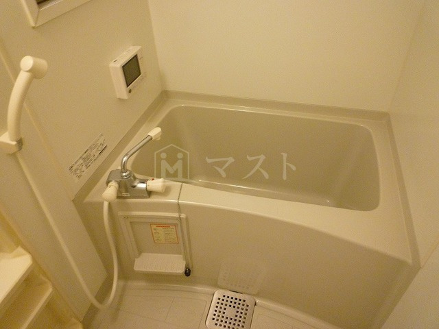 大阪市中央区博労町３丁目の賃貸マンションの浴室