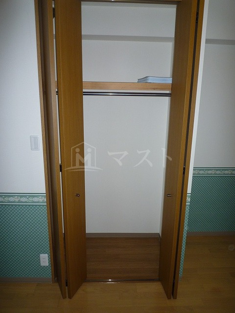 大阪市中央区博労町３丁目の賃貸マンションの収納