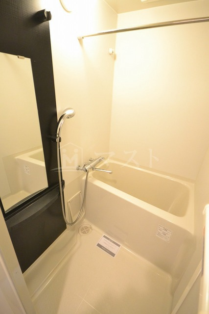 大阪市北区中津４丁目の賃貸マンションの浴室