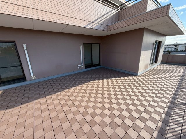 ヴィアーレ一社のバルコニー|開放感あふれるルーフバルコニー