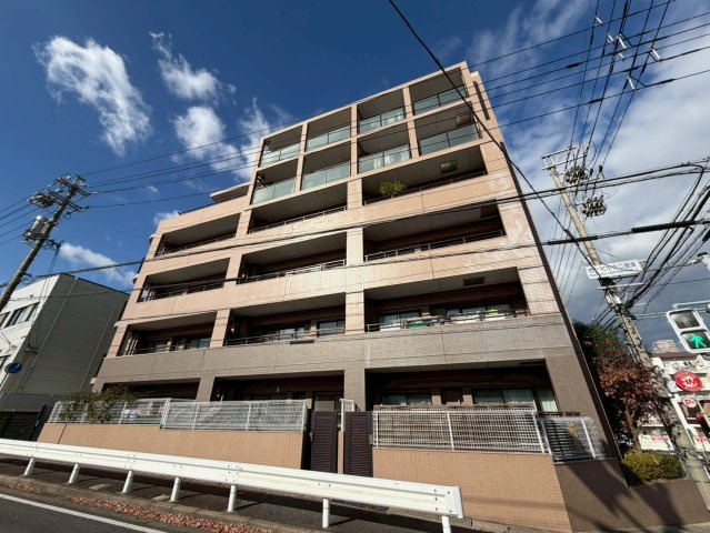 ヴィアーレ一社