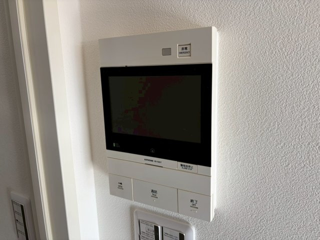 ヴィアーレ一社の設備|モニター付きインターホンは、来客の際に来訪者のお顔を確認できるので安心です！