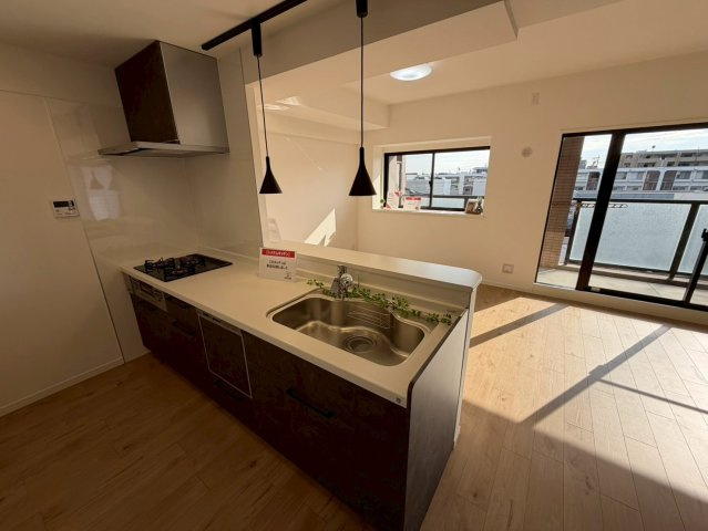 ヴィアーレ一社のキッチン|キッチンから見たリビング♪