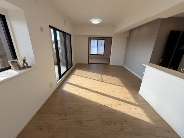 ヴィアーレ一社のダイニング|陽の光が射し込む明るいリビングです！