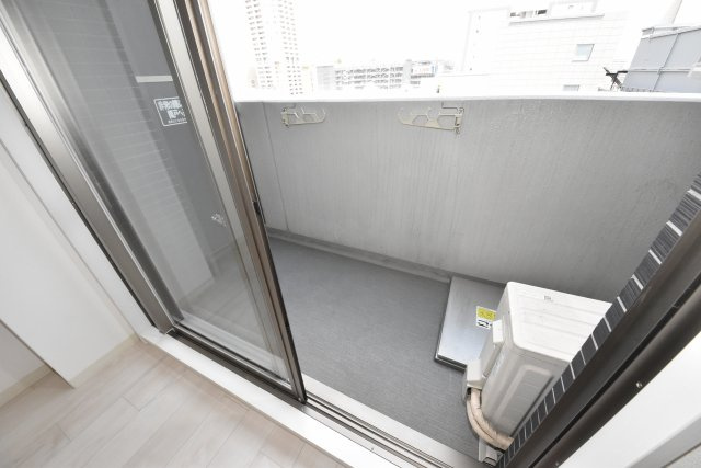 プレサンス難波ヴィータのバルコニー