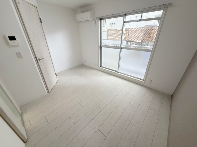 ドムール佐保川の居間・リビング