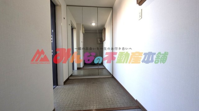 ファミールハイツ久留米弐番館の玄関