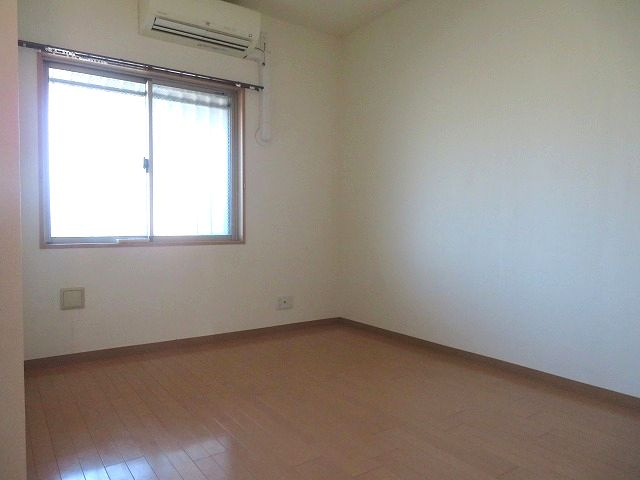 フローレンス北本町グランドアークの洋室