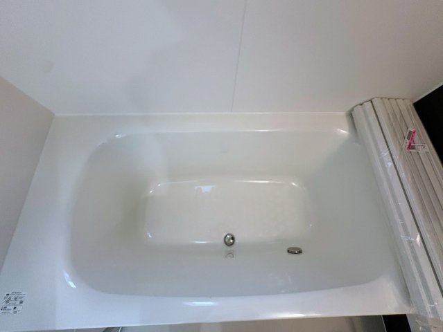 クレイドルガーデン糸満市大度 第1・２号棟の浴室|浴槽