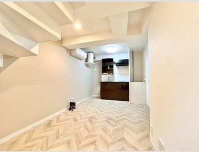 【居間・リビング】 | ユアコンフォート水道町 | おしゃれなリビングです