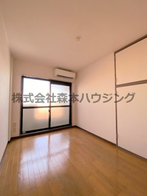 【洋室】 | 　シャルマン河原 | ゆったりした洋室です